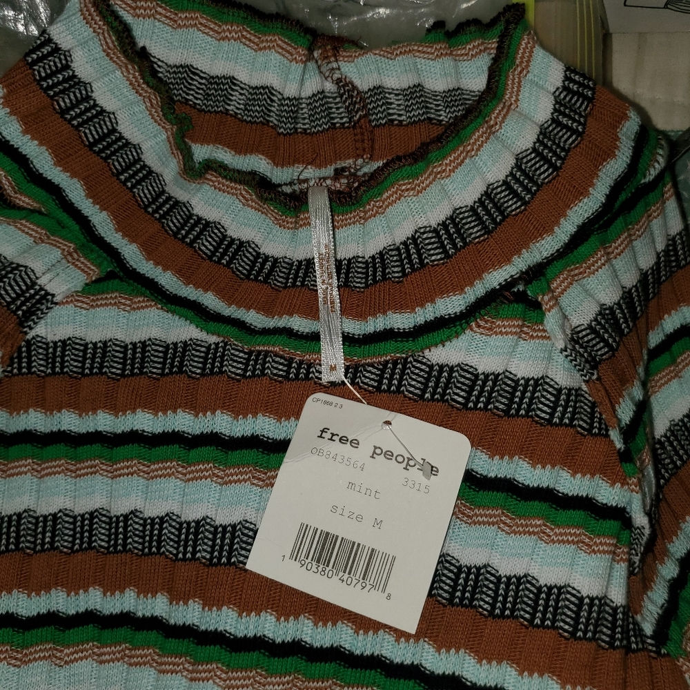 Free People Mirror Tee Cropped Ribbed Retro top - Picture 15 of 16